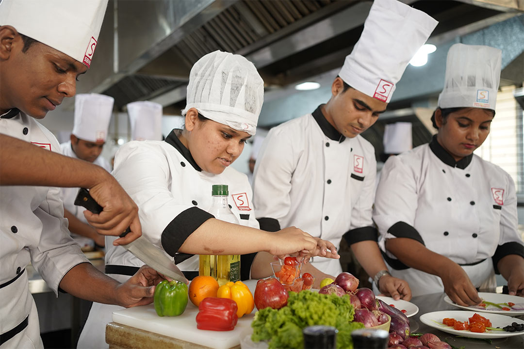 Diploma in Hotel Management & Chef Image