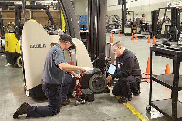 Supply Chain Technician Image