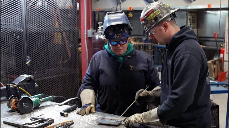 Diploma in Welding Machine Fitter Image