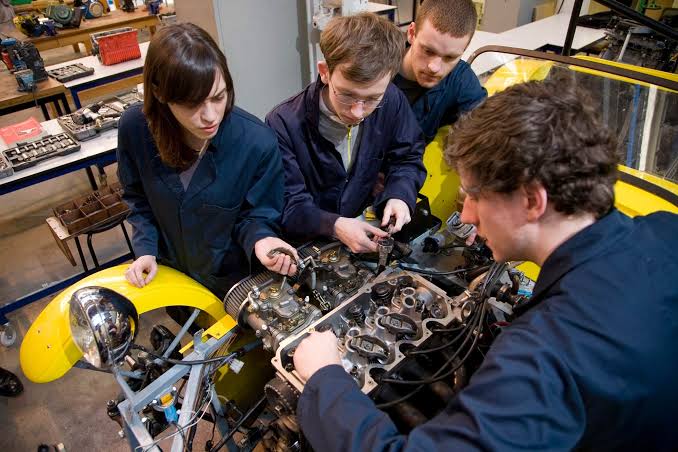 Diploma in Mechanical Technician Image