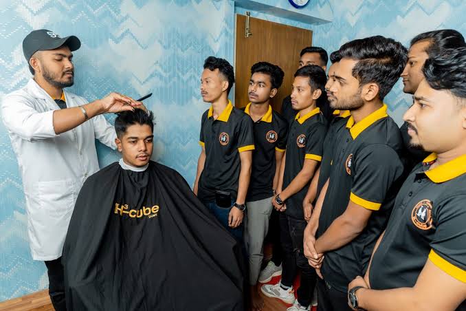 Professional Men’s Hair Cuts  Image